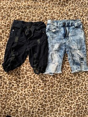 VIP juniors size 1/2  Distressed Denim Shorts in Black and Light Blue